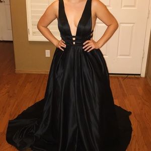 Long formal prom dress